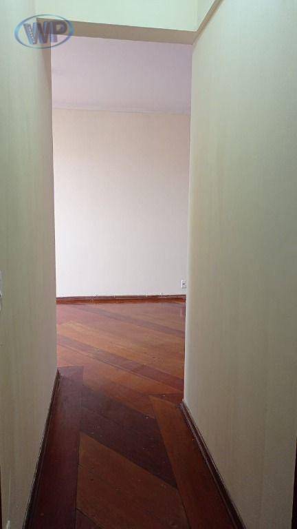 Apartamento à venda com 2 quartos, 60m² - Foto 13