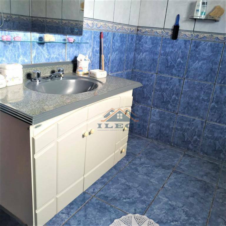 Casa à venda e aluguel com 3 quartos, 200m² - Foto 13