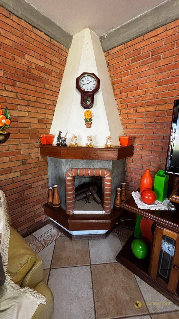 Chácara à venda com 4 quartos, 300m² - Foto 3