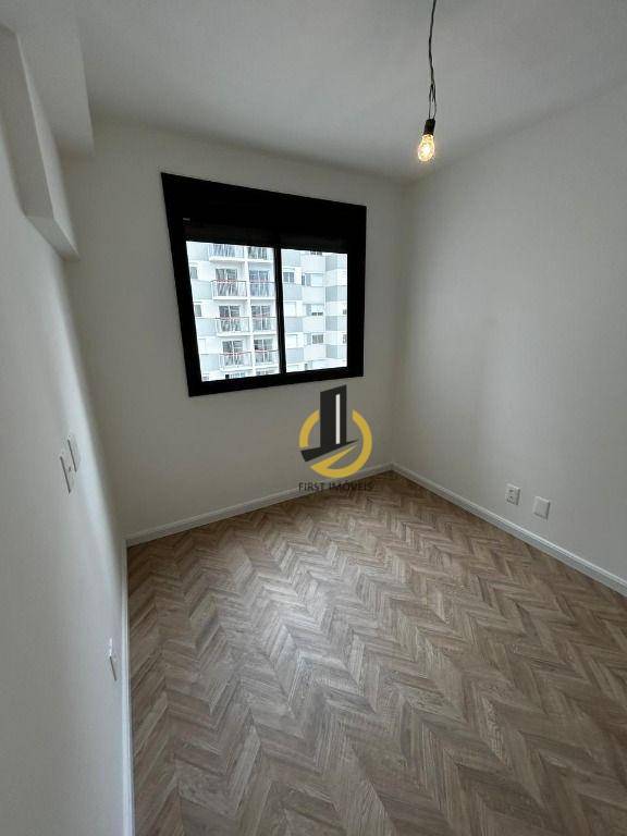 Apartamento à venda com 3 quartos, 119m² - Foto 12