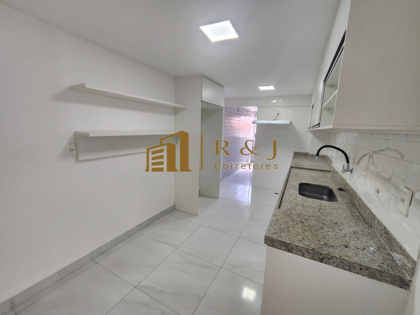 Apartamento para alugar com 3 quartos, 99m² - Foto 10