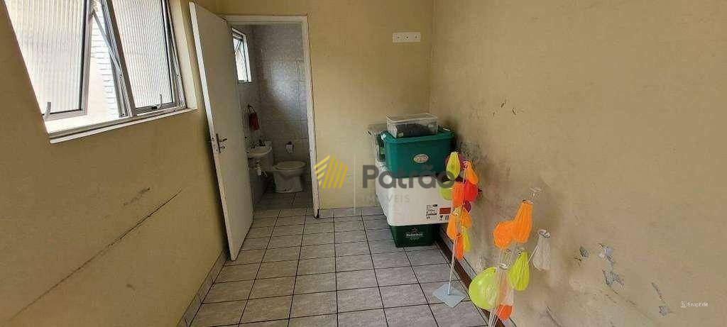 Sobrado à venda com 4 quartos, 256m² - Foto 10