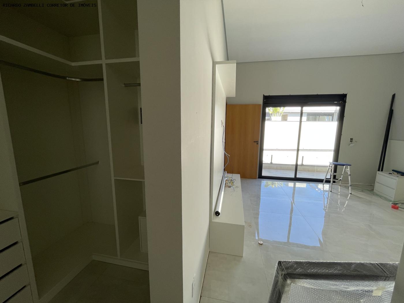 Sobrado à venda com 3 quartos, 700m² - Foto 20