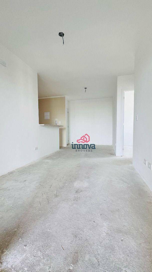 Apartamento à venda com 2 quartos, 68m² - Foto 4