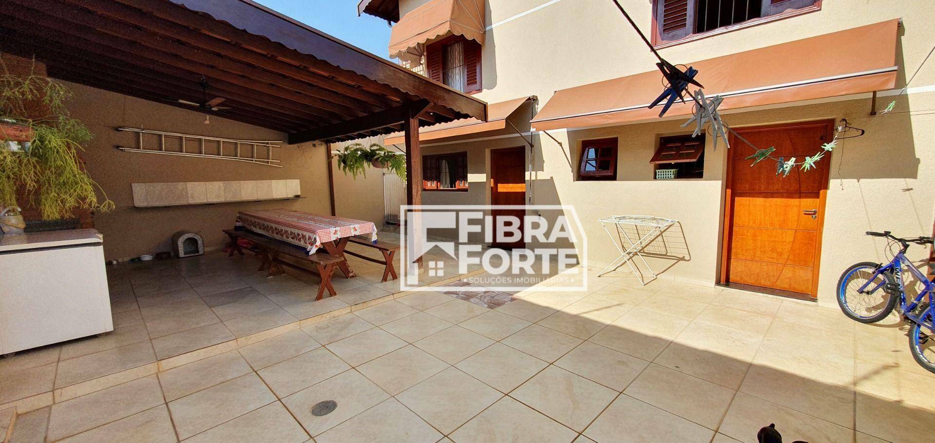 Casa à venda com 3 quartos, 168m² - Foto 22