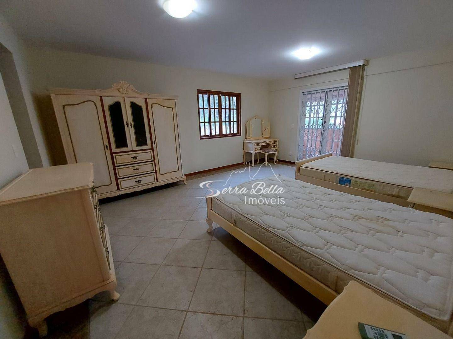 Casa de Condomínio à venda com 6 quartos, 150m² - Foto 13