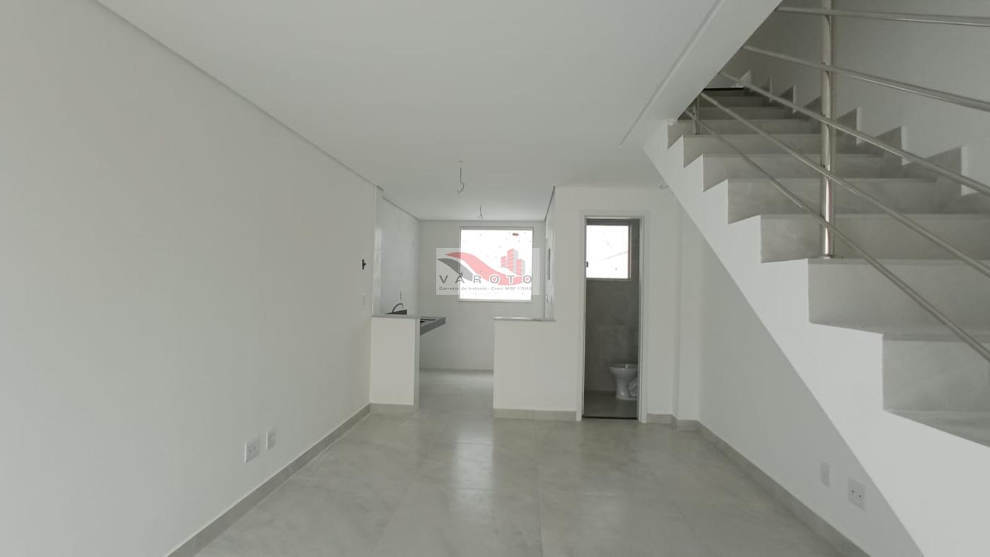 Casa à venda com 2 quartos, 48m² - Foto 14