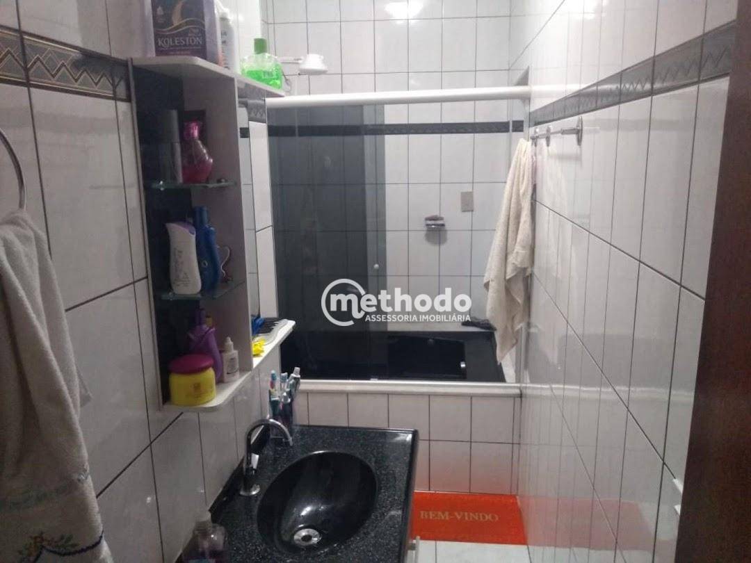 Casa à venda com 4 quartos, 250m² - Foto 4