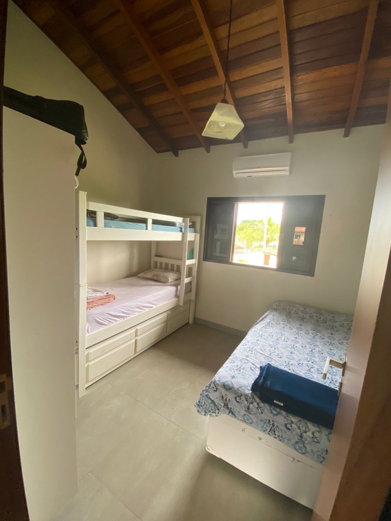 Casa à venda com 2 quartos, 78m² - Foto 9