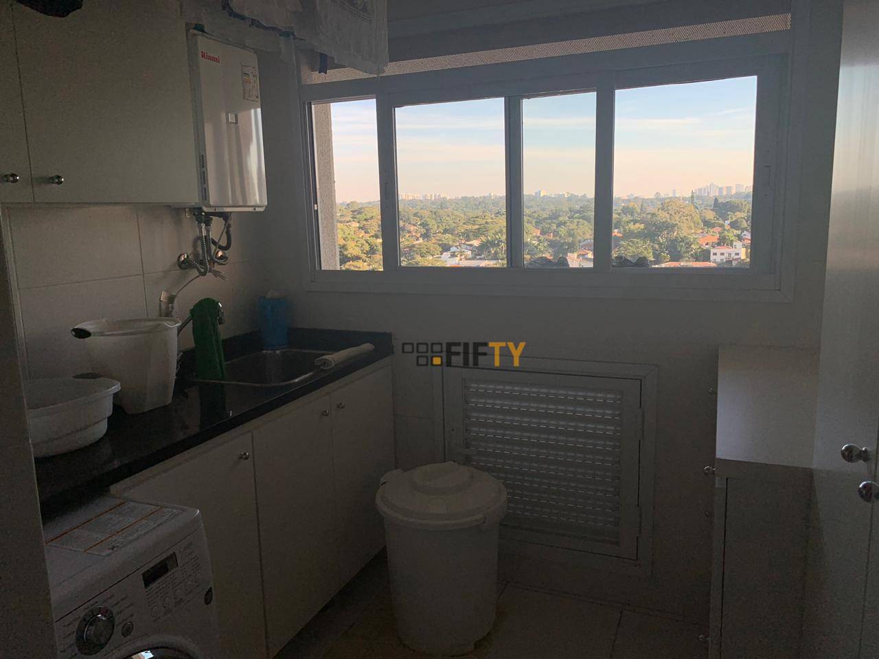 Apartamento para alugar com 3 quartos, 210m² - Foto 27