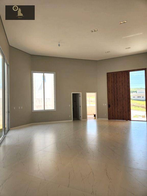 Casa de Condomínio à venda com 3 quartos, 370m² - Foto 4