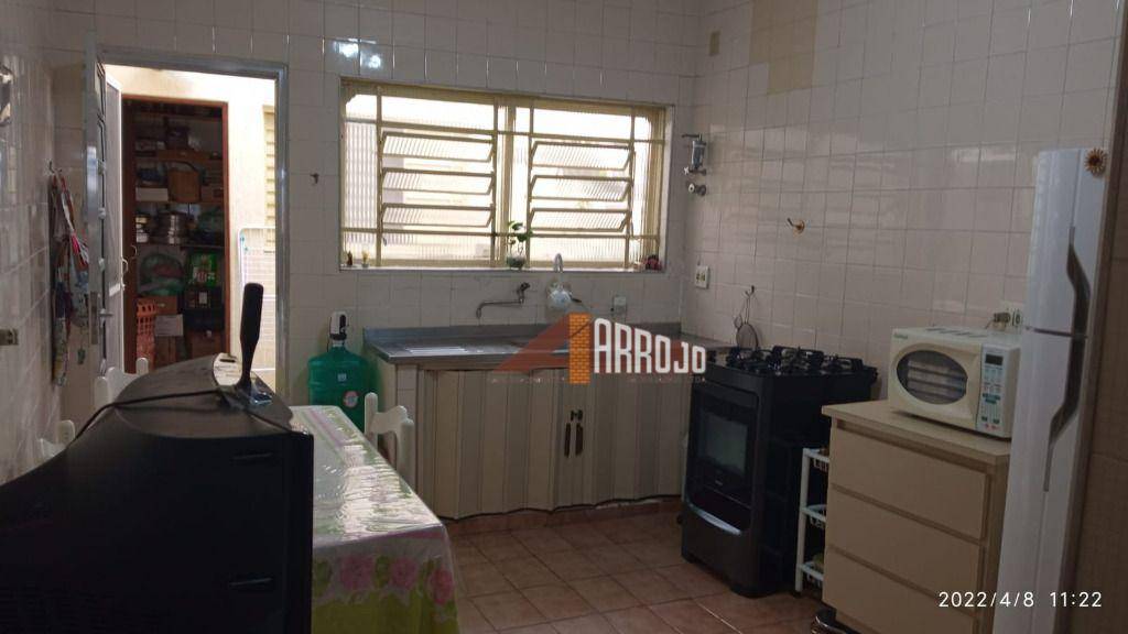 Sobrado à venda com 2 quartos, 140m² - Foto 12