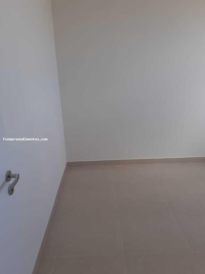 Apartamento à venda com 2 quartos, 42m² - Foto 15