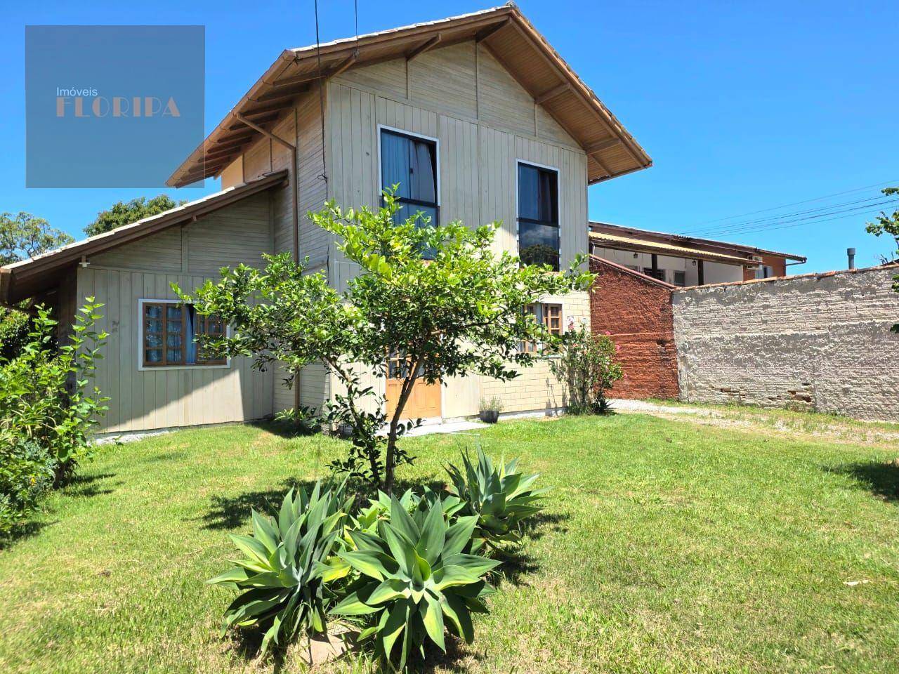 Casa, 3 quartos, 90 m² - Foto 1