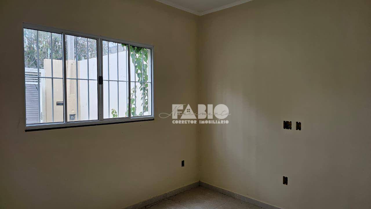 Casa, 2 quartos, 70 m² - Foto 2