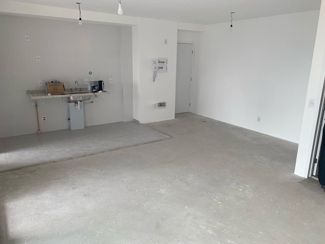 Apartamento à venda com 2 quartos, 84m² - Foto 2