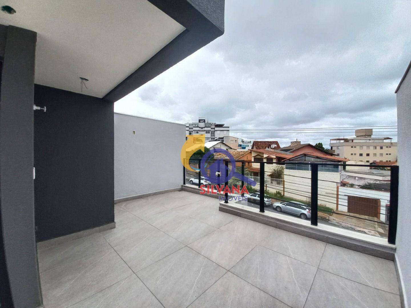 Casa à venda com 3 quartos, 90m² - Foto 25