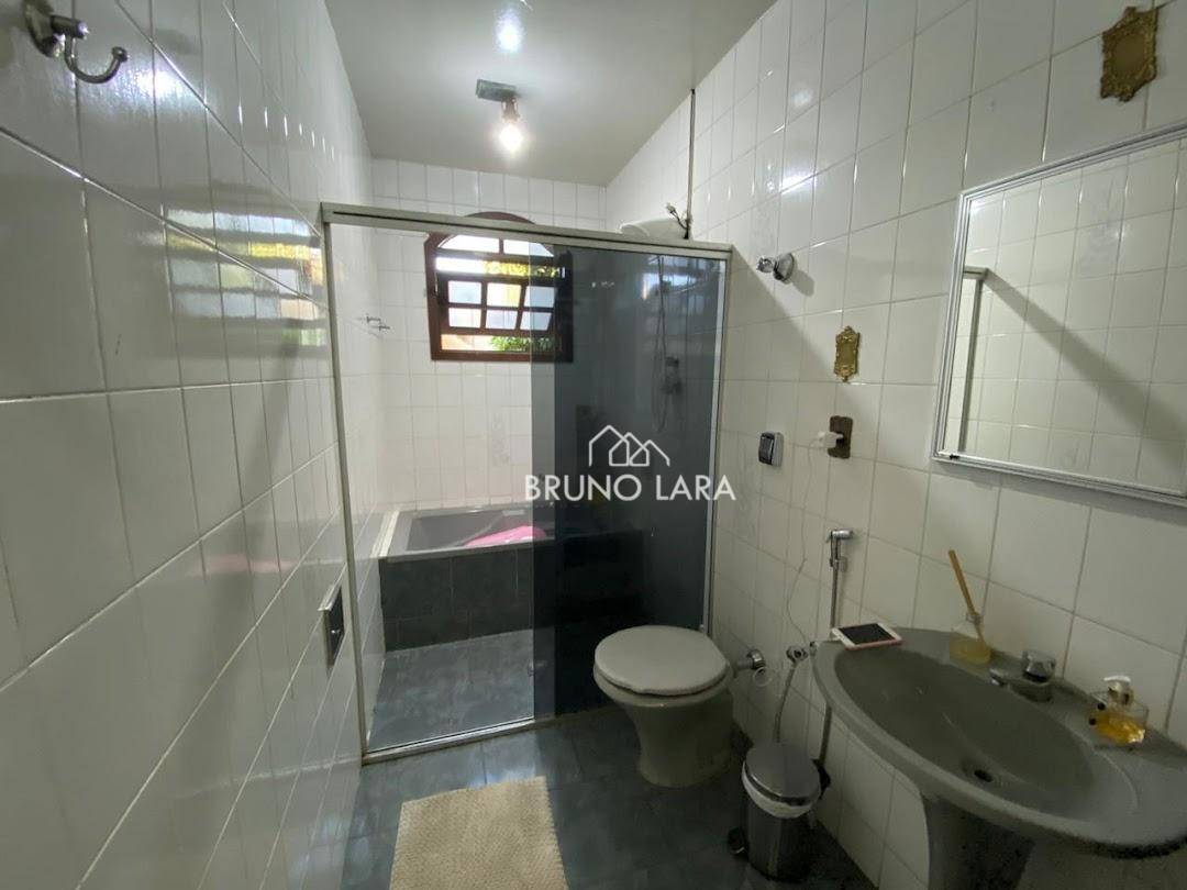 Casa à venda com 3 quartos, 200m² - Foto 10