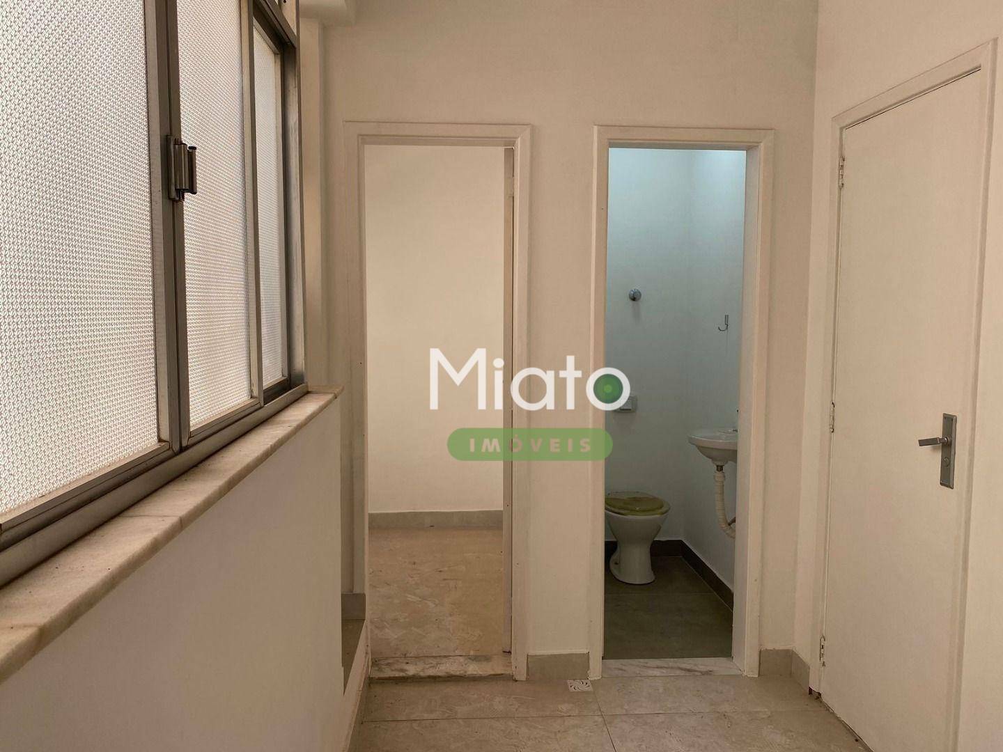 Apartamento à venda com 2 quartos, 63m² - Foto 3