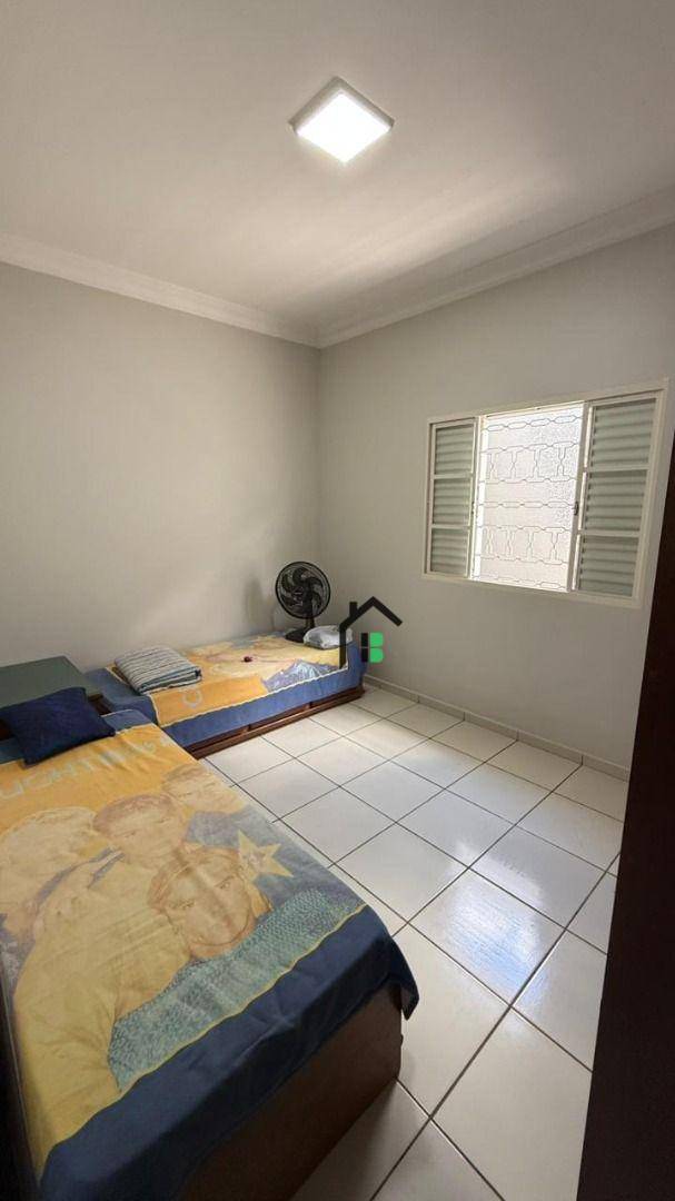 Casa, 3 quartos, 181 m² - Foto 4