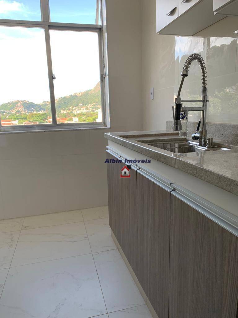 Apartamento à venda com 1 quarto, 50m² - Foto 9