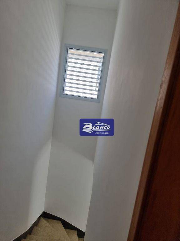 Sobrado à venda e aluguel com 3 quartos, 160m² - Foto 54