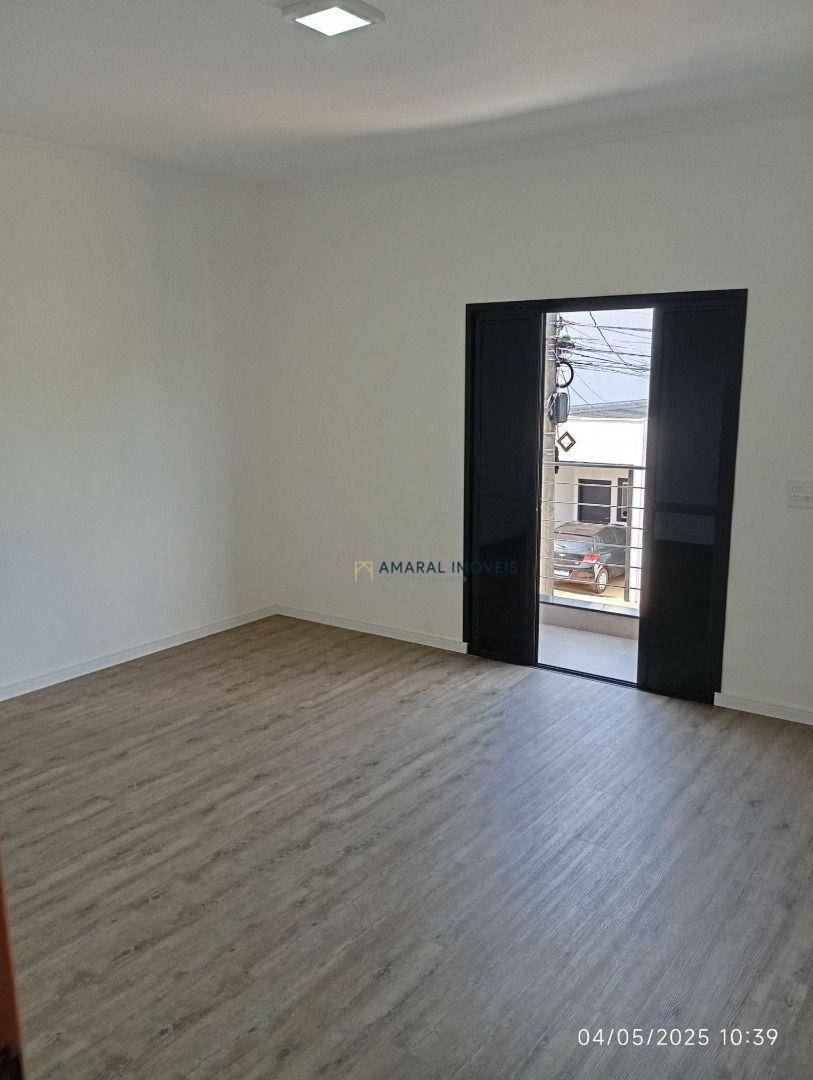 Sobrado à venda com 4 quartos, 200m² - Foto 16