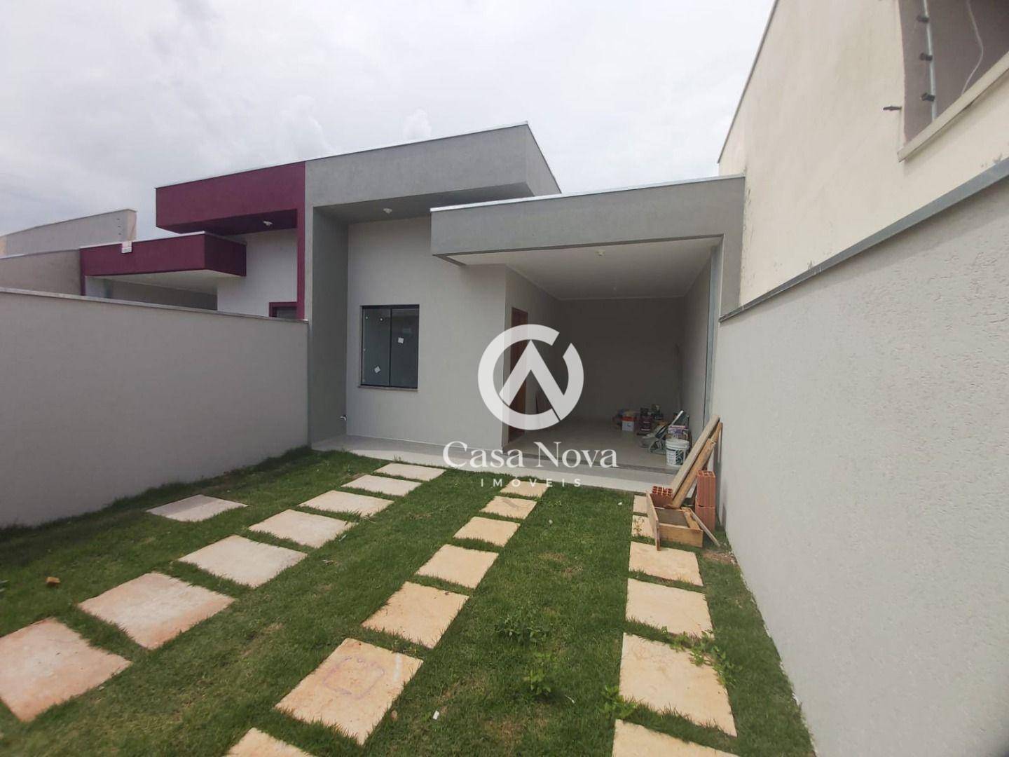 Casa à venda com 3 quartos, 180m² - Foto 1