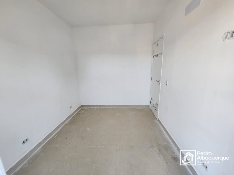 Apartamento à venda com 2 quartos, 72m² - Foto 10