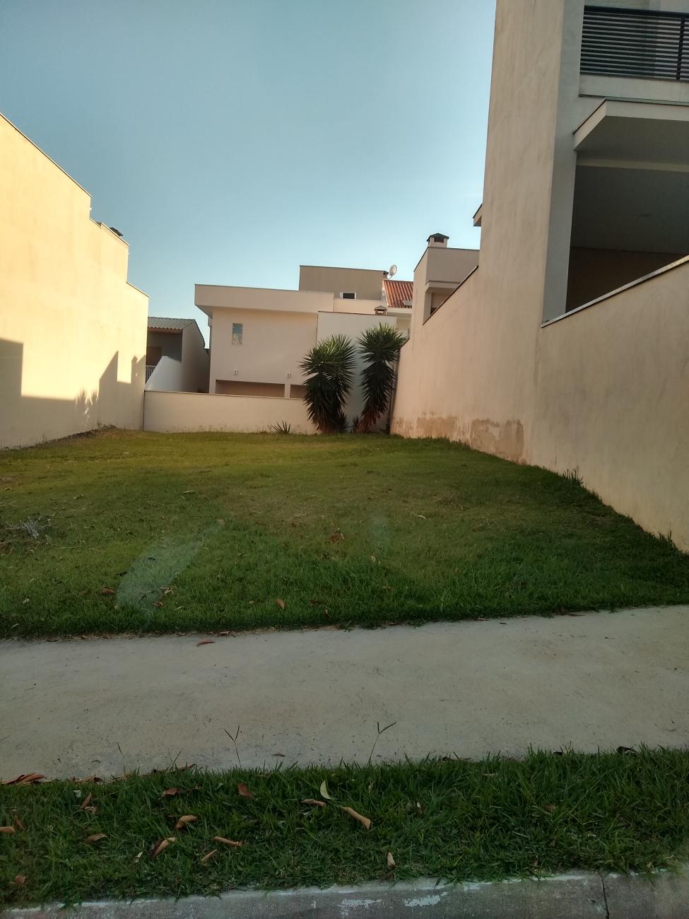 Terreno à venda, 250m² - Foto 1