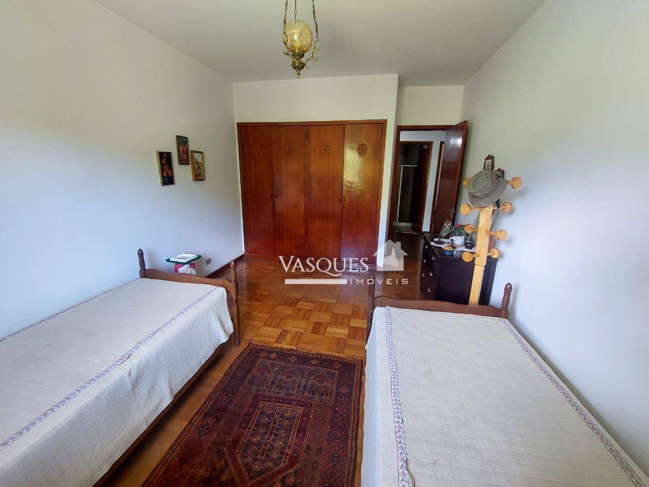 Casa à venda com 3 quartos, 245m² - Foto 17