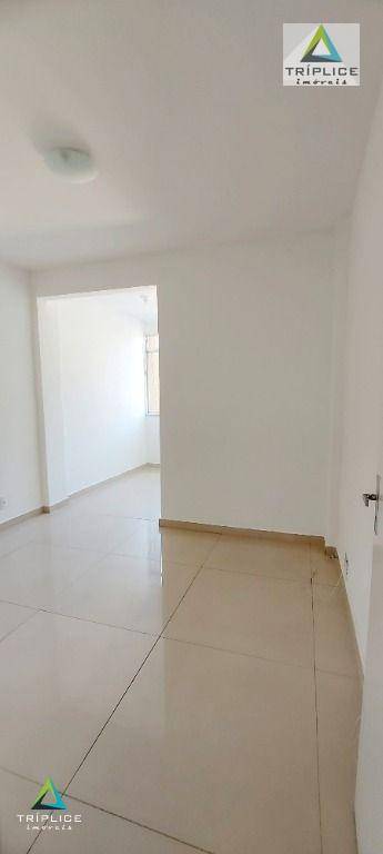 Apartamento à venda com 2 quartos, 72m² - Foto 24