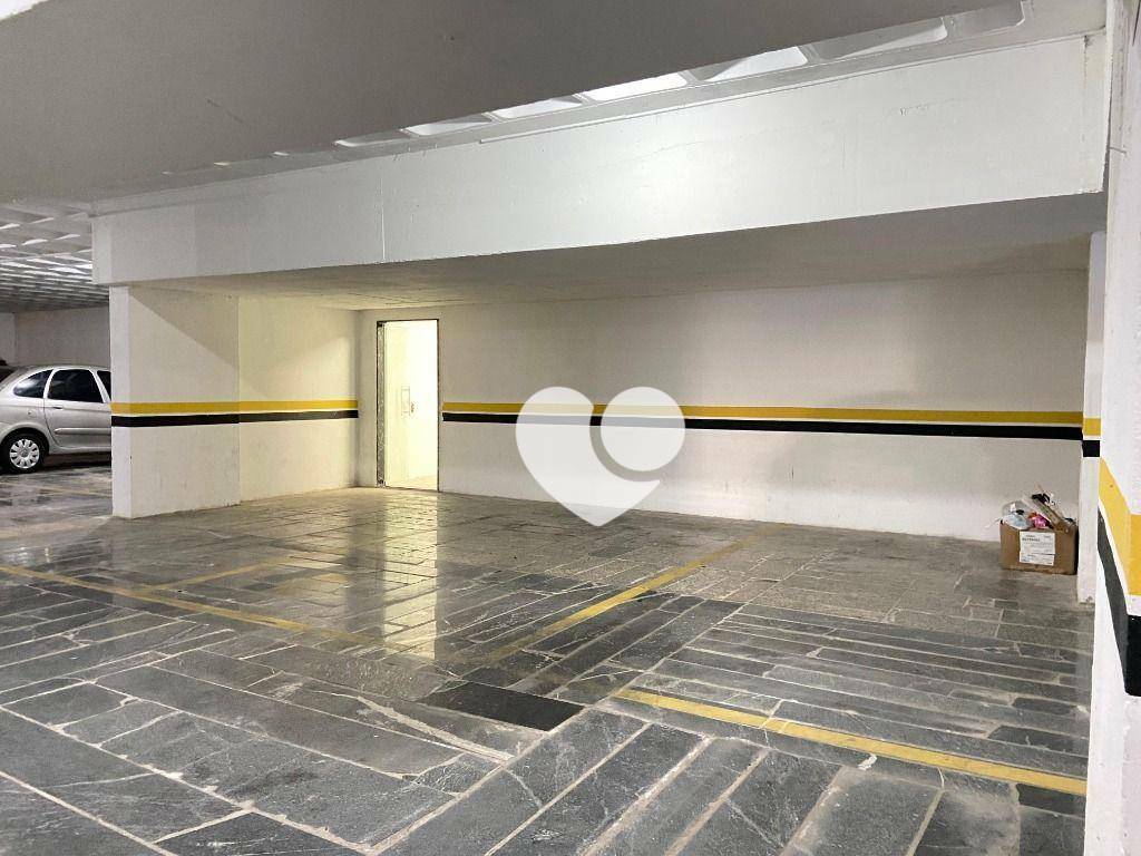 Apartamento à venda com 3 quartos, 157m² - Foto 23