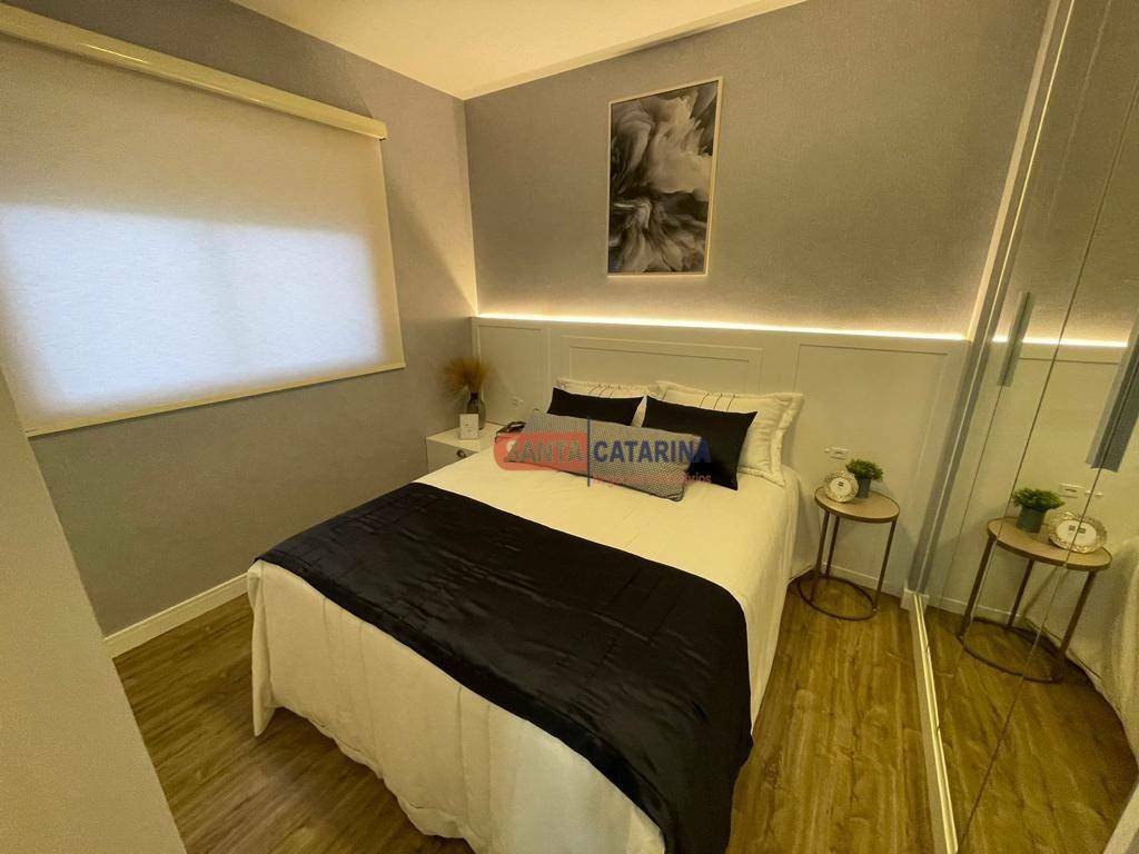 Apartamento à venda com 4 quartos, 225m² - Foto 14