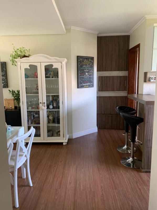Apartamento à venda com 2 quartos, 61m² - Foto 6