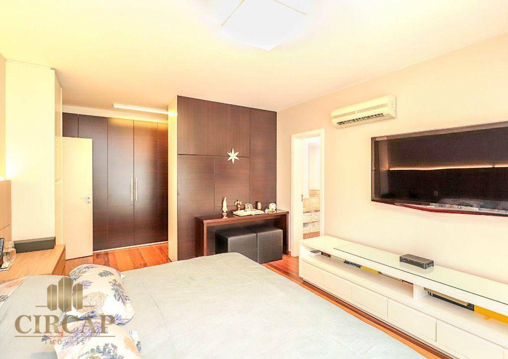 Apartamento à venda com 3 quartos, 226m² - Foto 21