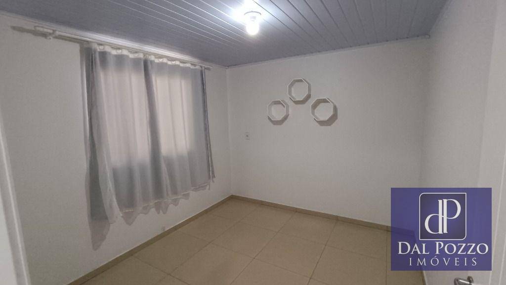 Casa à venda com 2 quartos, 69m² - Foto 10