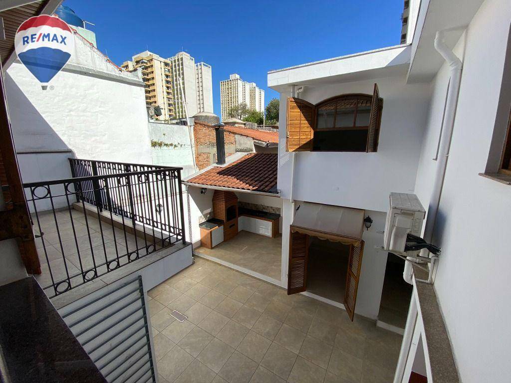 Casa para alugar com 5 quartos, 282m² - Foto 47