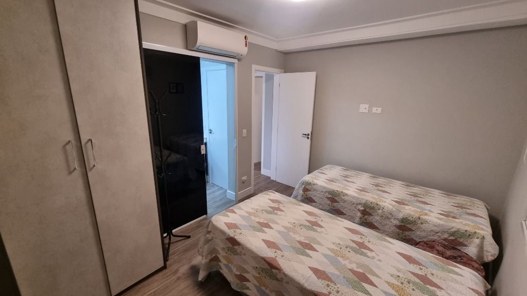 Apartamento à venda com 2 quartos, 77m² - Foto 15