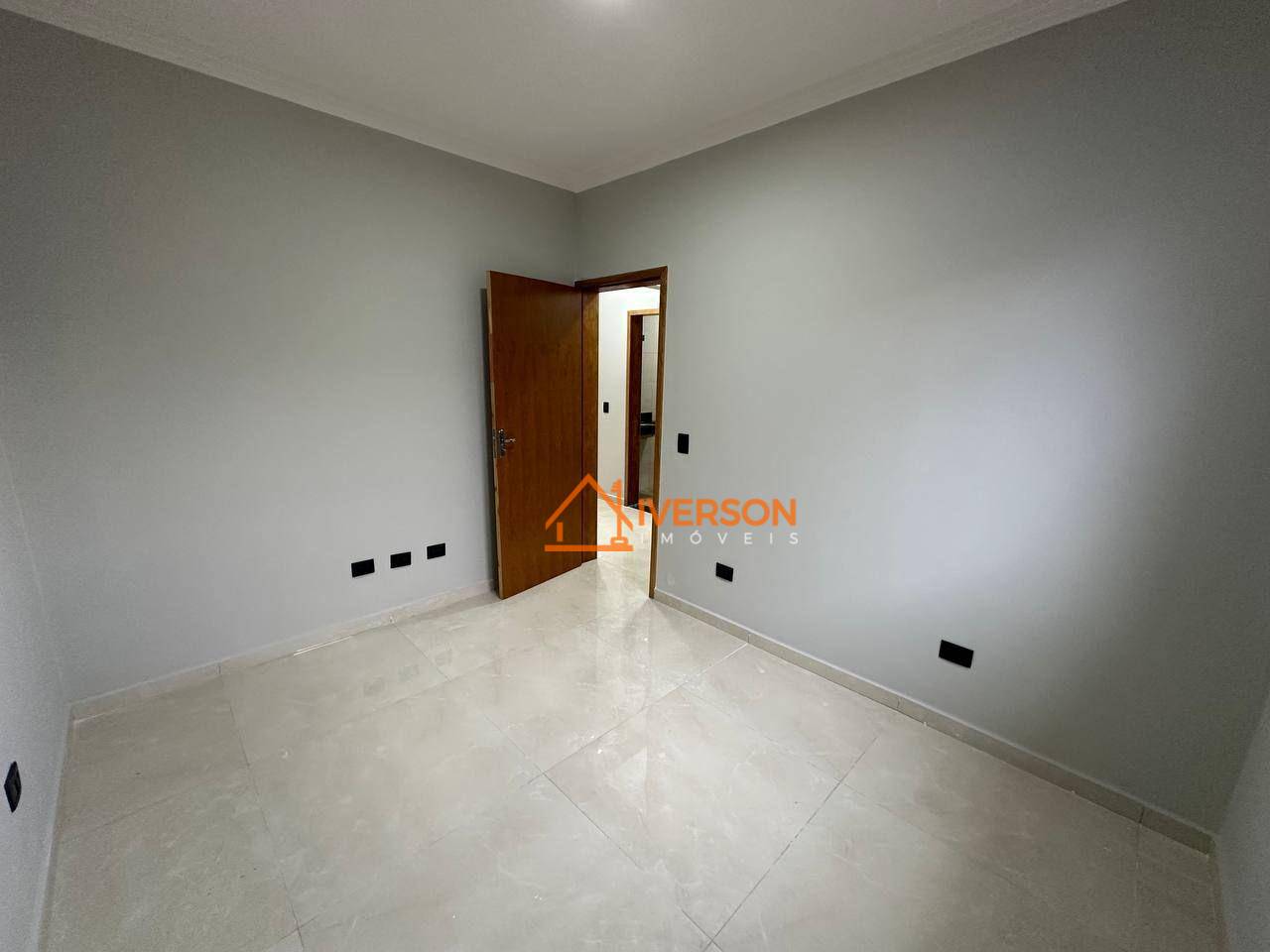 Casa à venda com 3 quartos, 100m² - Foto 13