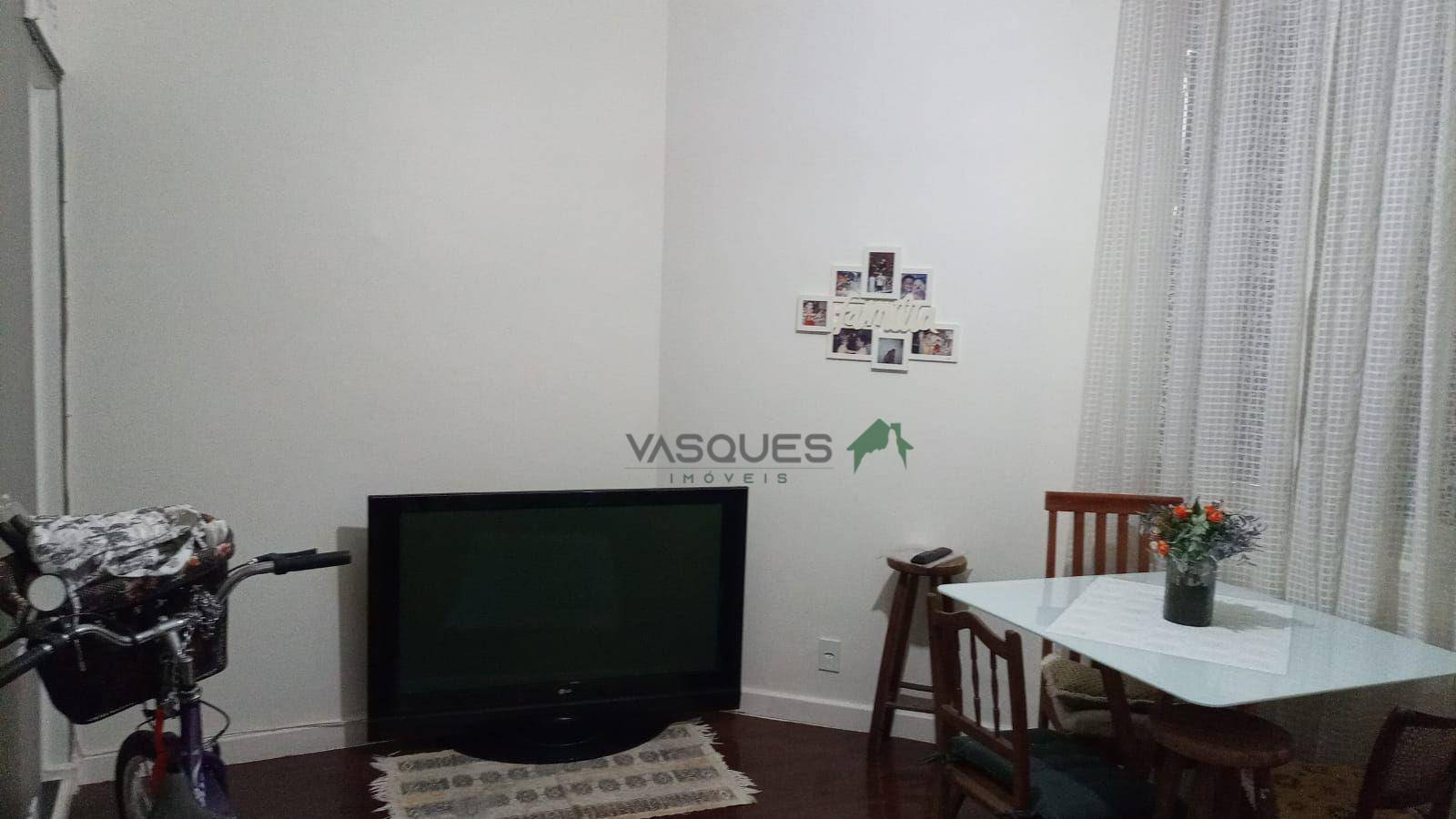 Cobertura à venda com 4 quartos, 250m² - Foto 14