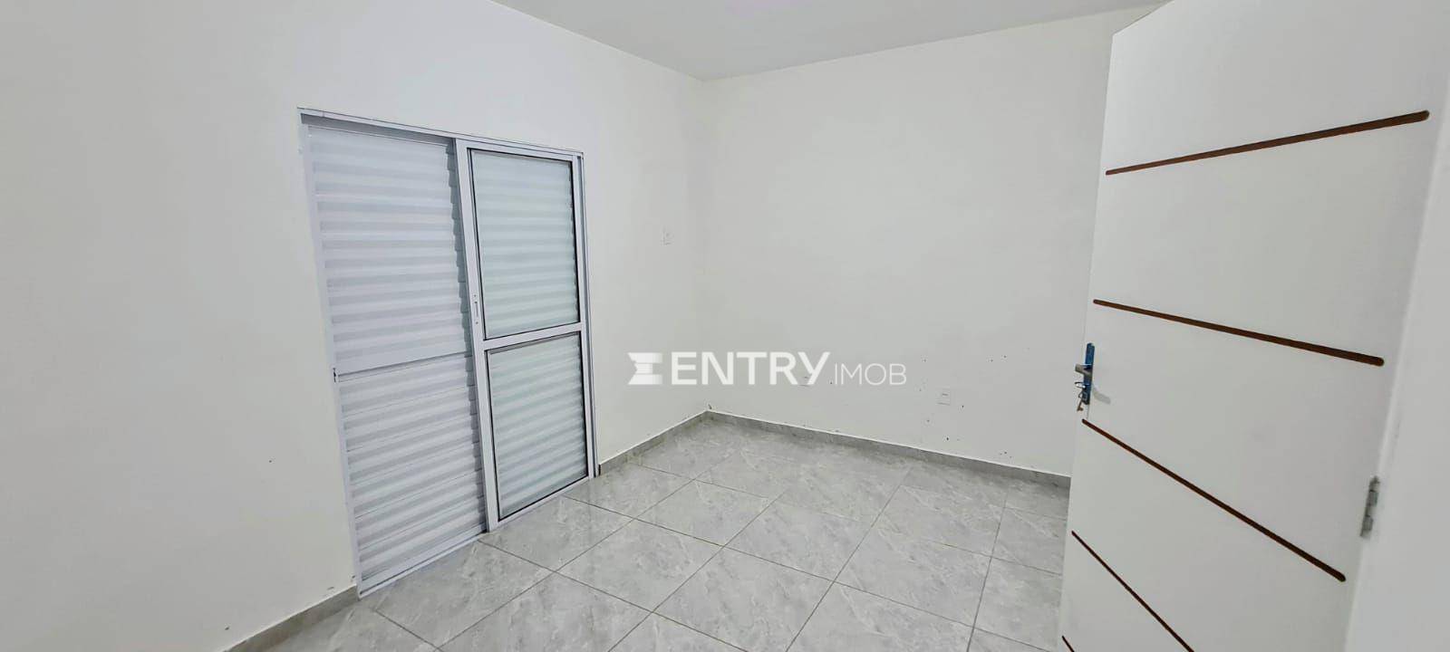 Casa à venda com 2 quartos, 110m² - Foto 11