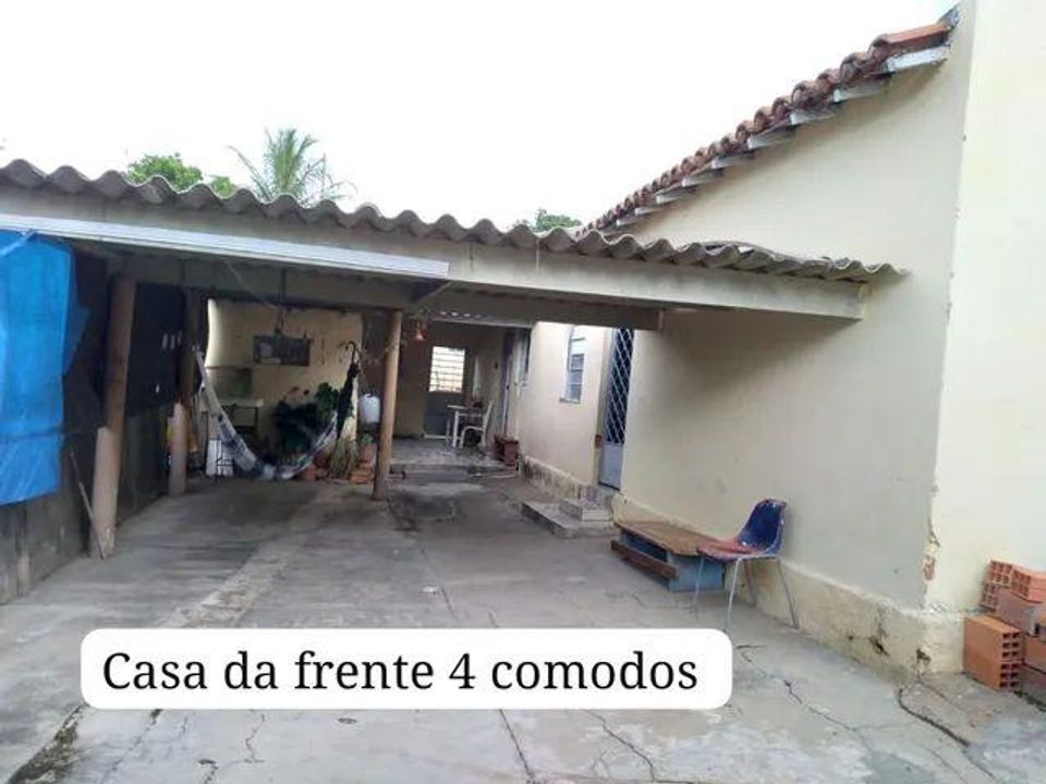 Casa à venda com 2 quartos, 300m² - Foto 2