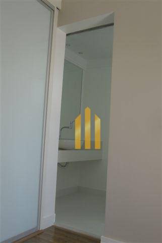 Apartamento à venda com 3 quartos, 94m² - Foto 11