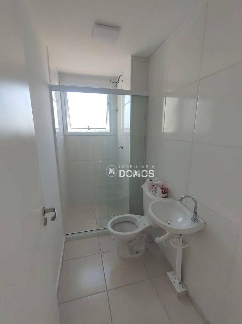 Apartamento para alugar com 2 quartos, 57m² - Foto 17