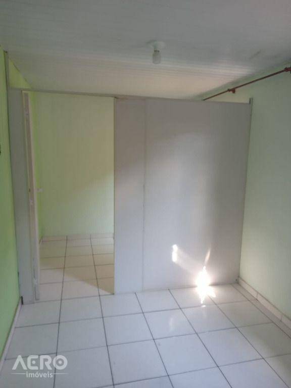 Casa à venda com 3 quartos, 163m² - Foto 2