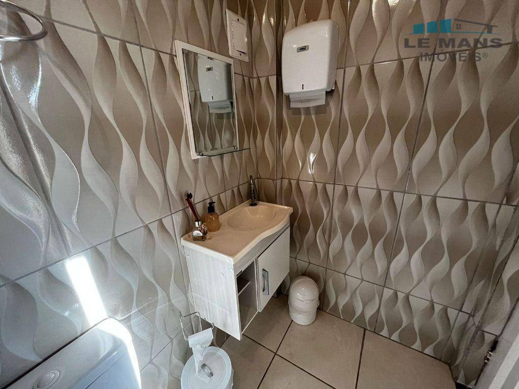 Chácara à venda com 2 quartos, 240m² - Foto 12