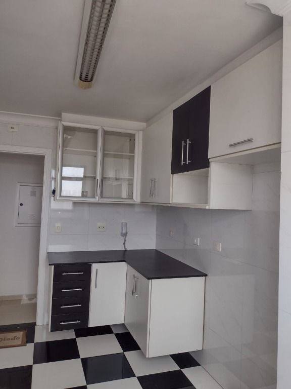 Apartamento à venda com 3 quartos, 81m² - Foto 5