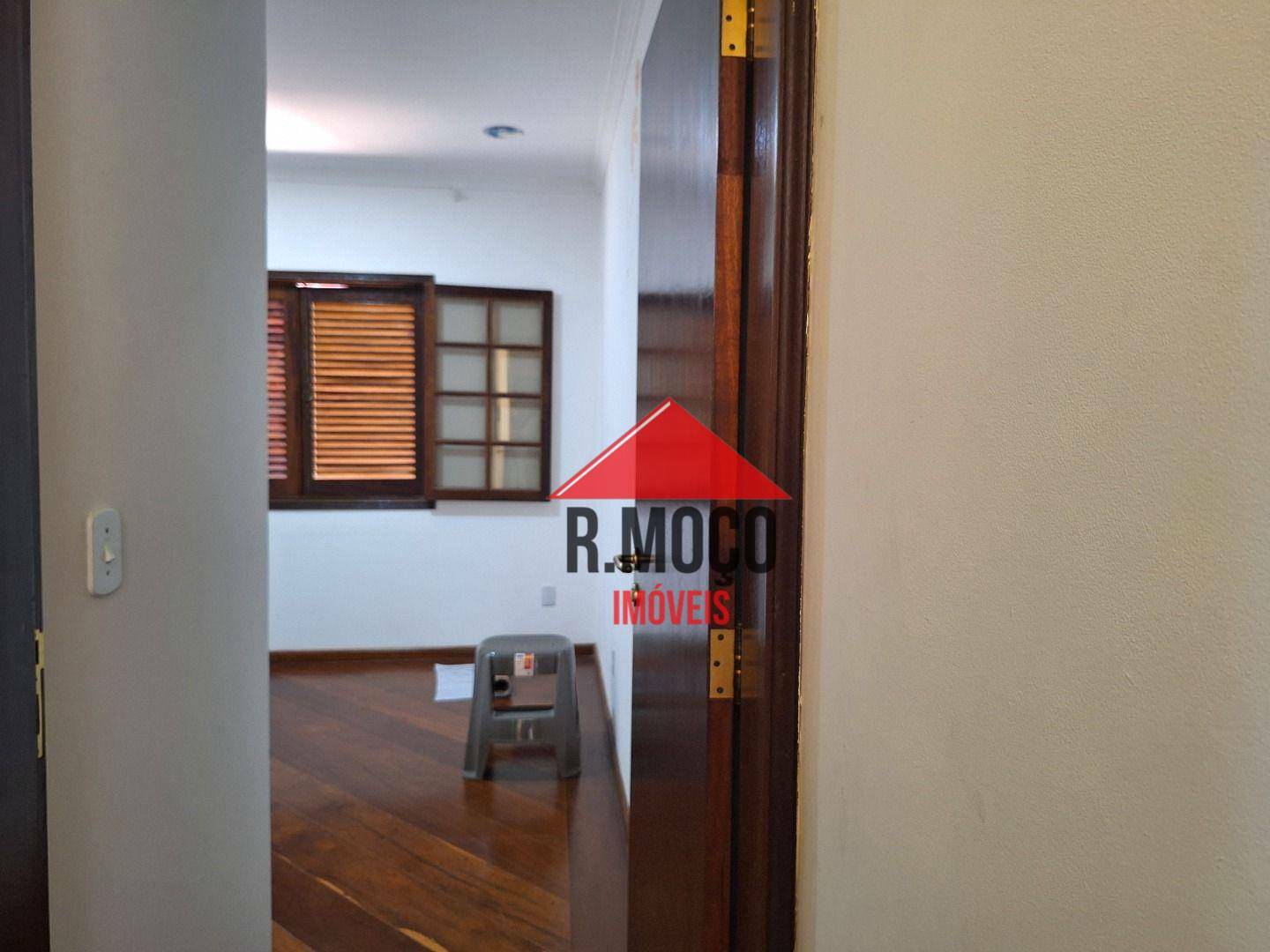 Sobrado à venda com 3 quartos, 220m² - Foto 20