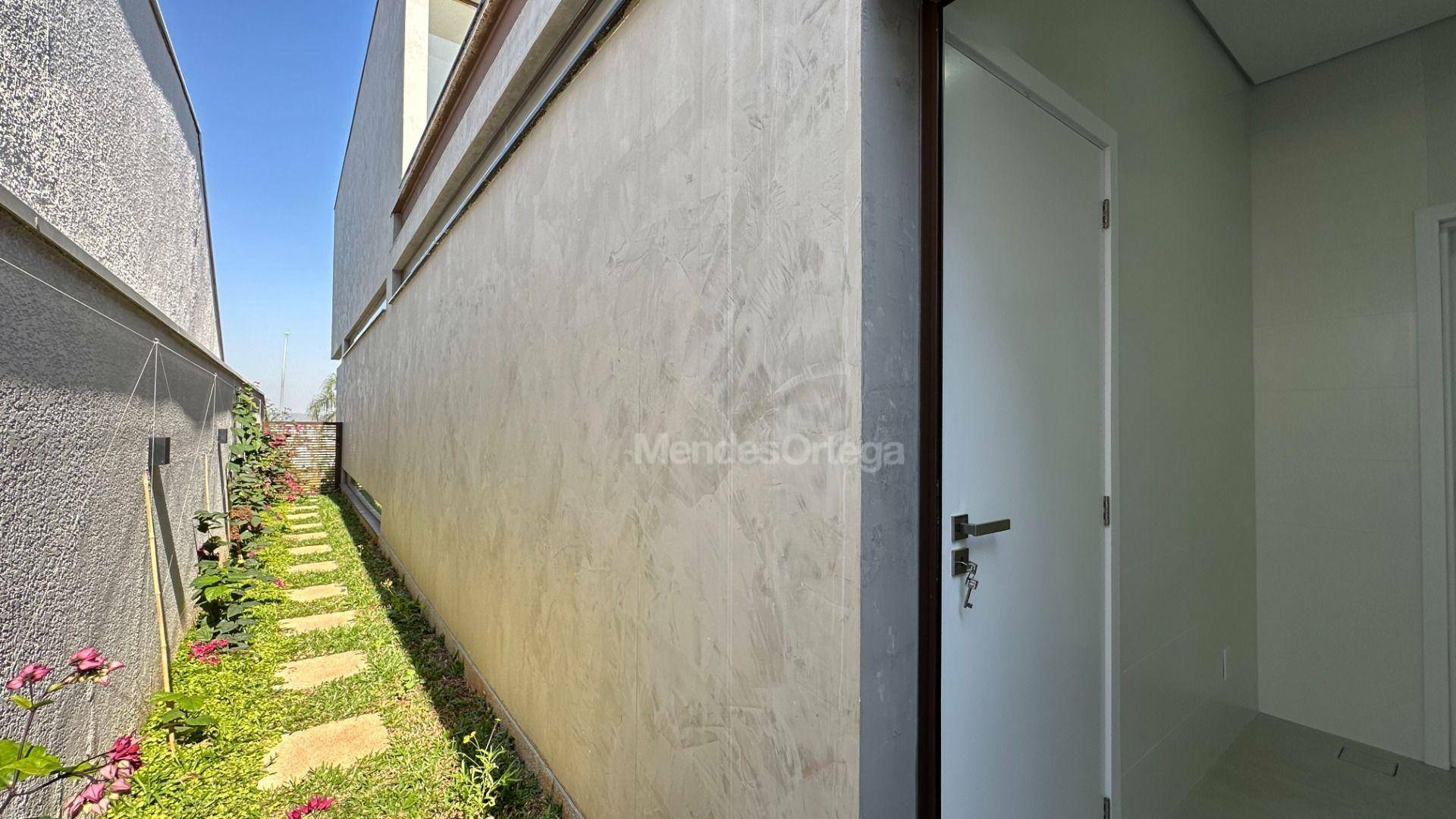 Casa de Condomínio à venda e aluguel com 3 quartos, 342m² - Foto 17